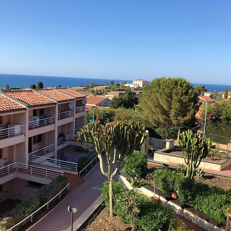La Dimora Delle Begonie Apartment Cefalu Exterior photo