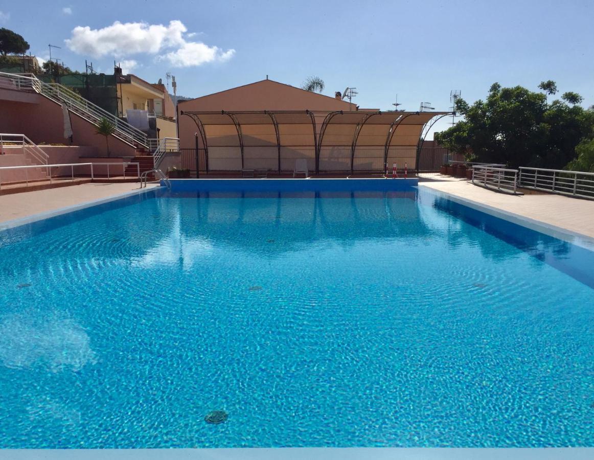 La Dimora Delle Begonie Apartment Cefalu Exterior photo