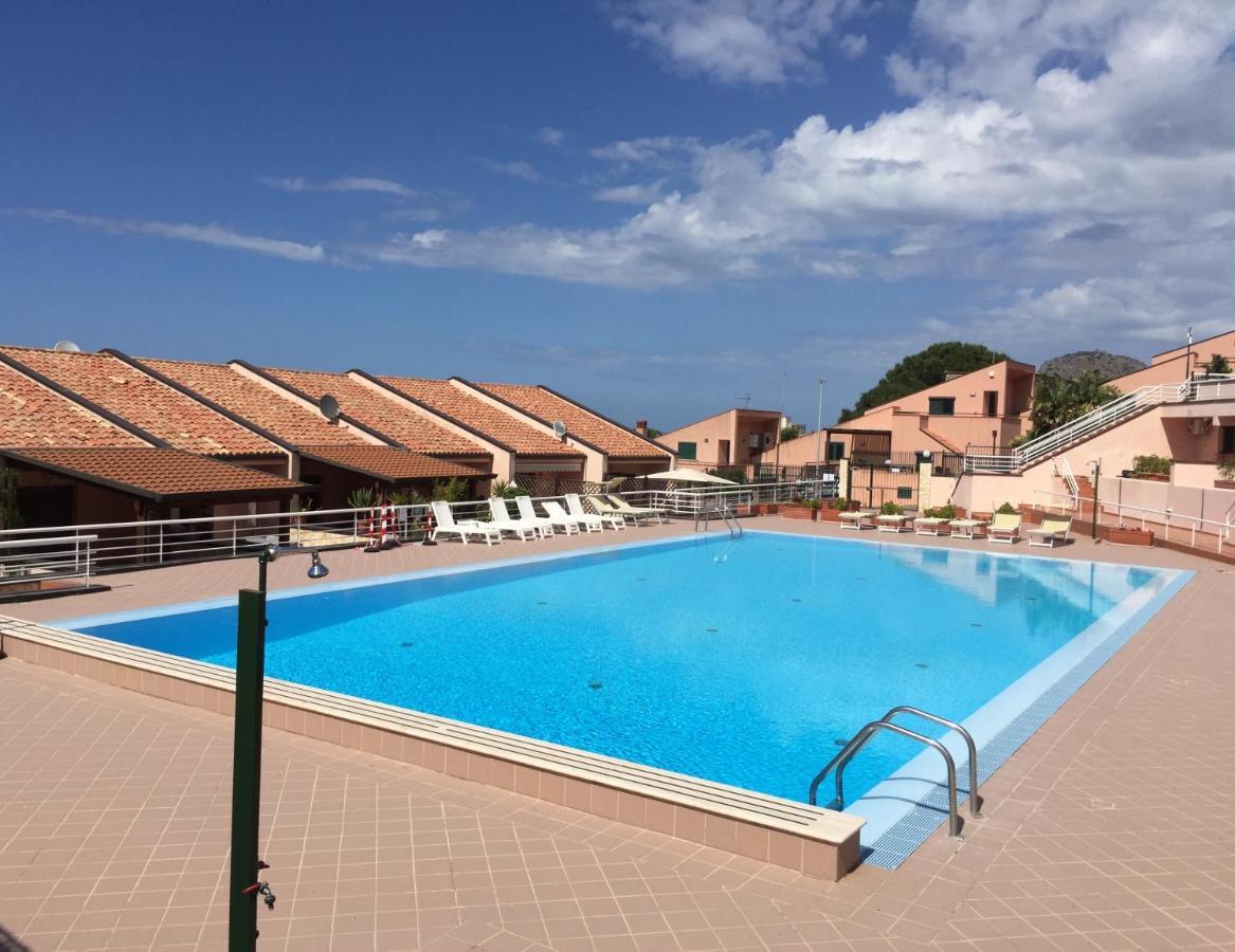 La Dimora Delle Begonie Apartment Cefalu Exterior photo